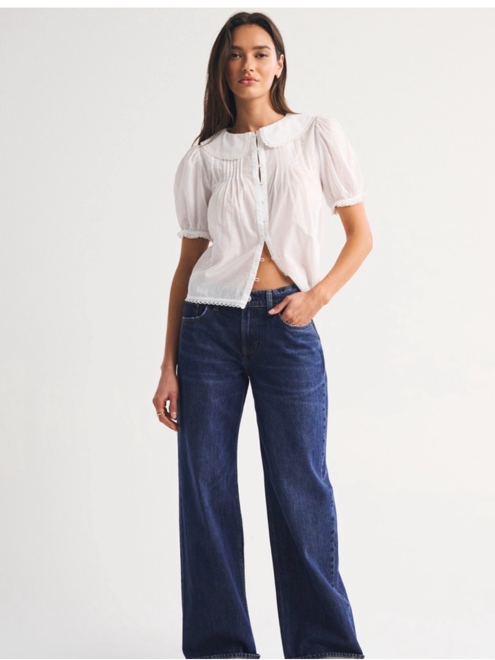 A&F low rise ultra loose lightweight jean